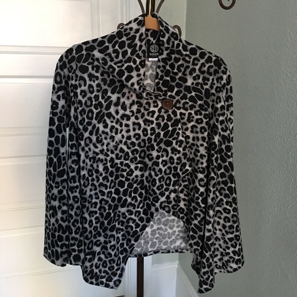 Bobeau Animal Print Cardigan Sweater, Sz XSP - Picture 4 of 8